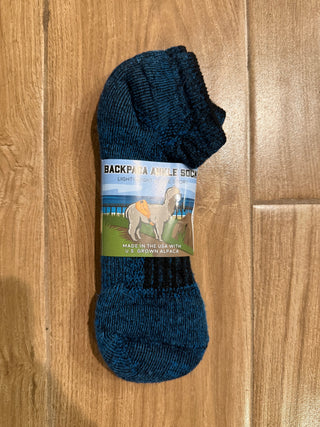 BOLD BACKPACA Ankle Socks